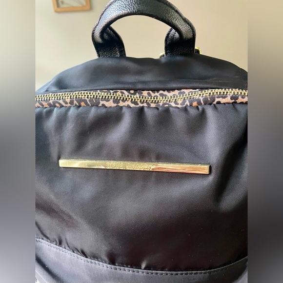 Steve Madden Animal Print Book bag Backpack - Picture 4 of 8